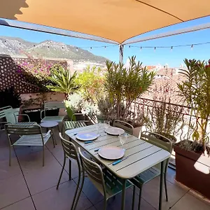 2 Pieces Avec Grande Terrasse - Centre De France