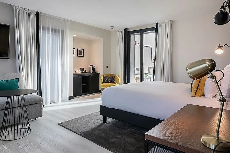 Laz' Hotel Spa Urbain Paris 4*,