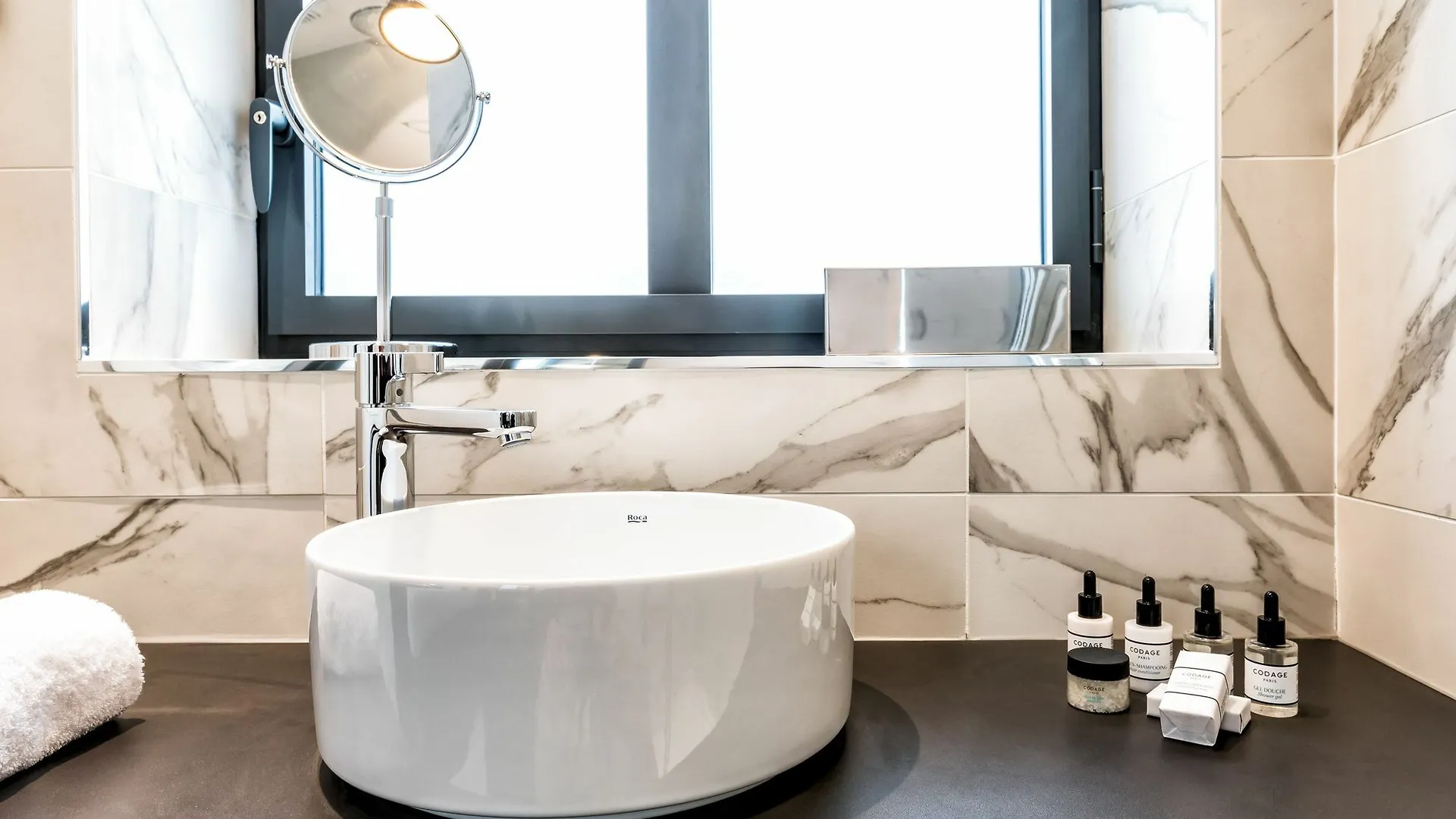 Laz' Hotel Spa Urbain Paris 4*,  France