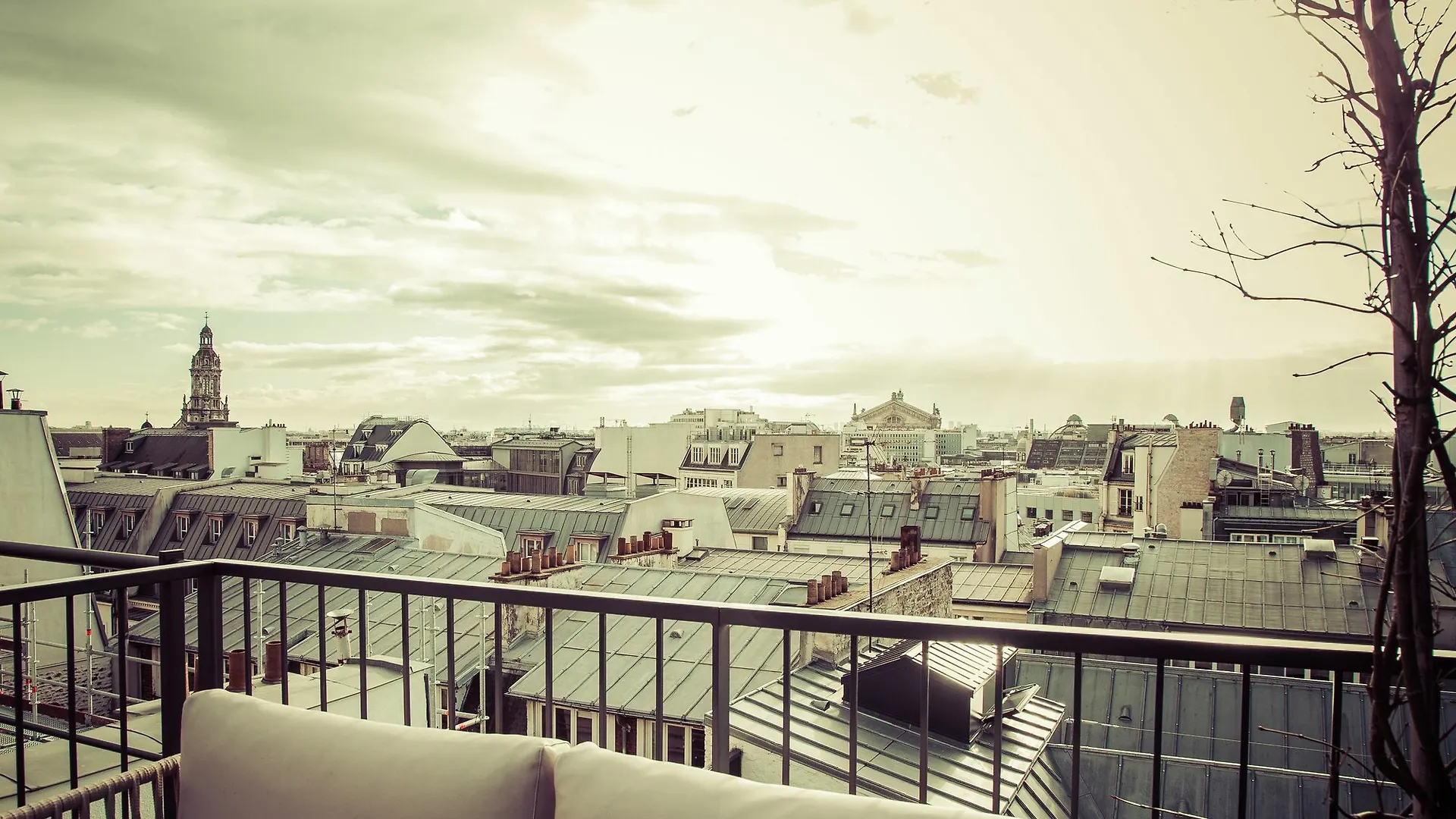 Laz' Hotel Spa Urbain Paris